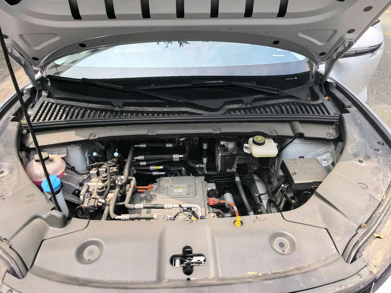BYD 2025 Yuan UP 301KM Pilot Automatic Gear 8