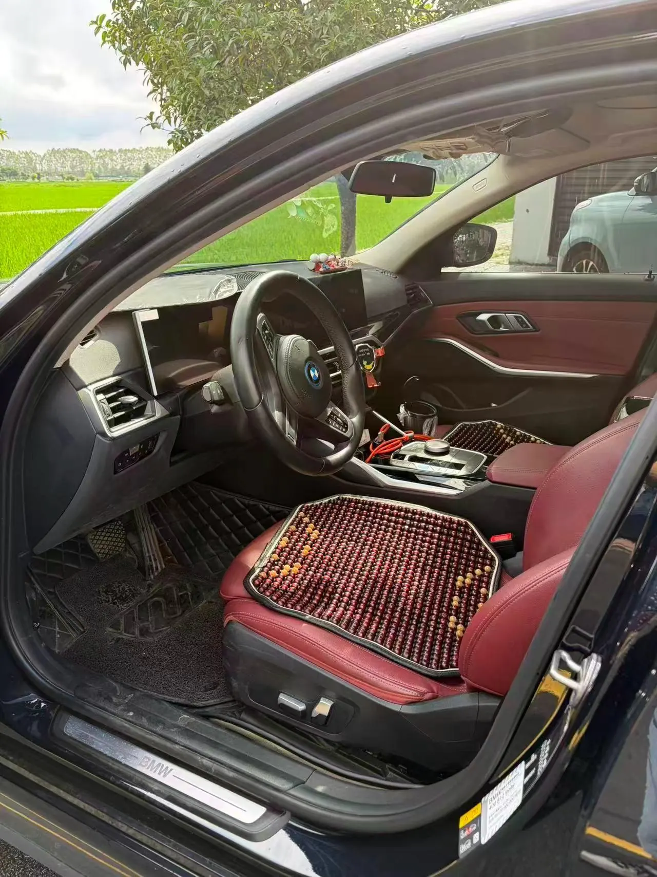 BMW 2022 i3 eDrive 35L automatic gear 4