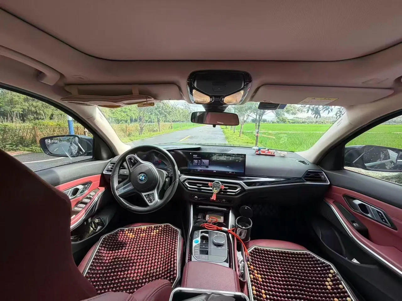 BMW 2022 i3 eDrive 35L automatic gear 5