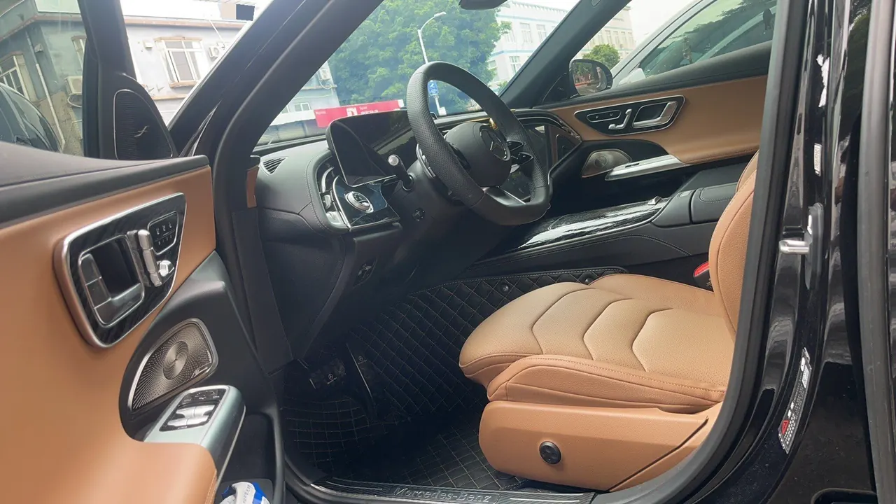 Mercedes Benz E Class 2024 E 300 L 48V 2.0T Luxury Sports Automatic 3