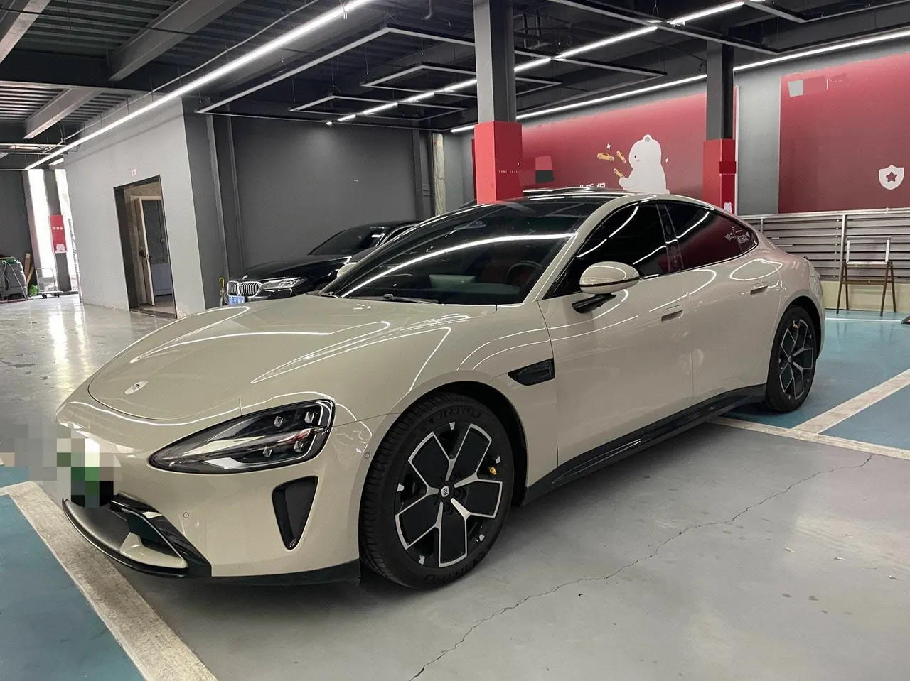 打开图片灯箱:MI 2024 SU 7 700km Rear Drive Long Endurance Smart Driving Edition Automatic Gear