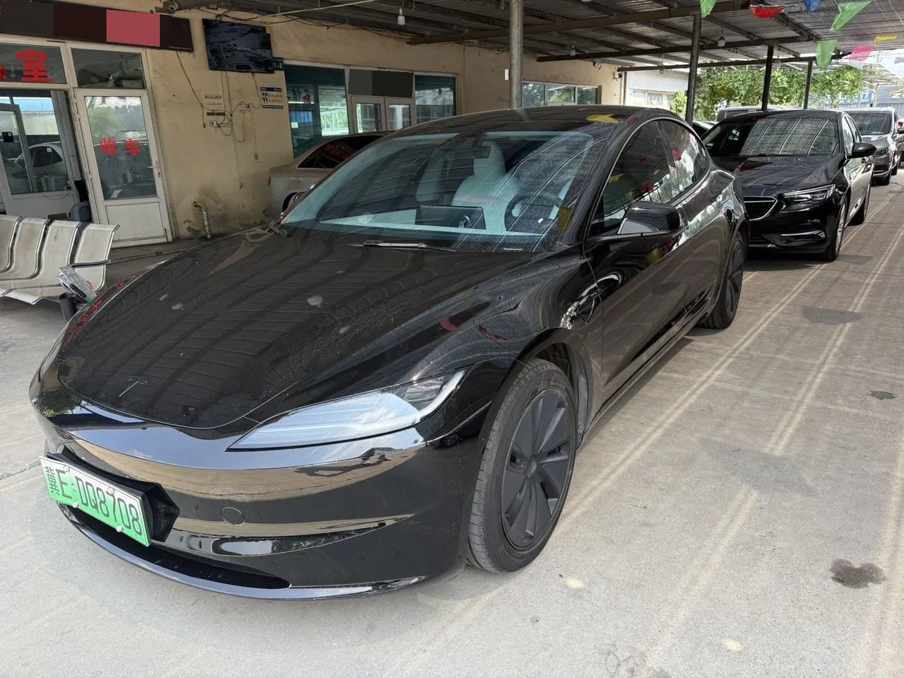 打开图片灯箱:Tesla 2025 Model 3 rear-wheel drive version of automatic transmission
