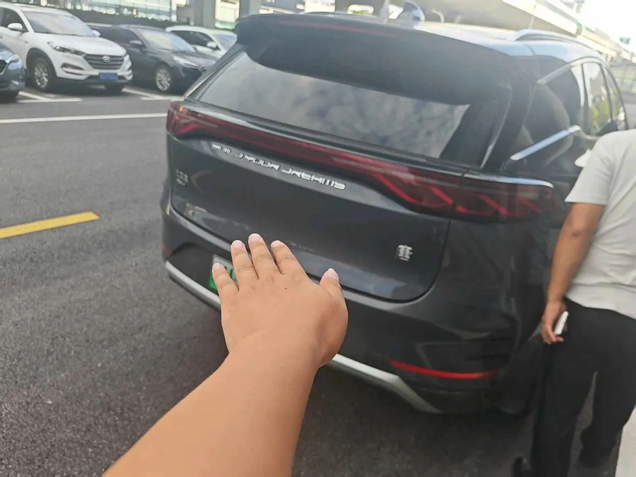 BYD Tang New Energy 2023 Tang DM-i 1.5T Stepless 112KM Champion Edition Exclusive Automatic Gear 6