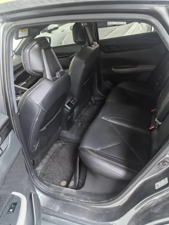 ChangAn 2022 UNI-V 1.5T honorable automatic gear 9