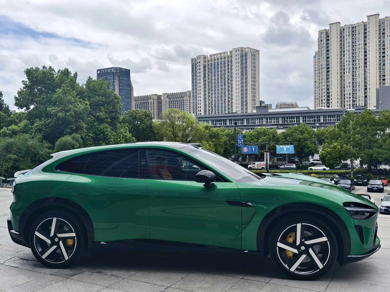MI 2025 YU7 Long Endurance High Performance Four-wheel Drive Max Edition Automatic Gear 4