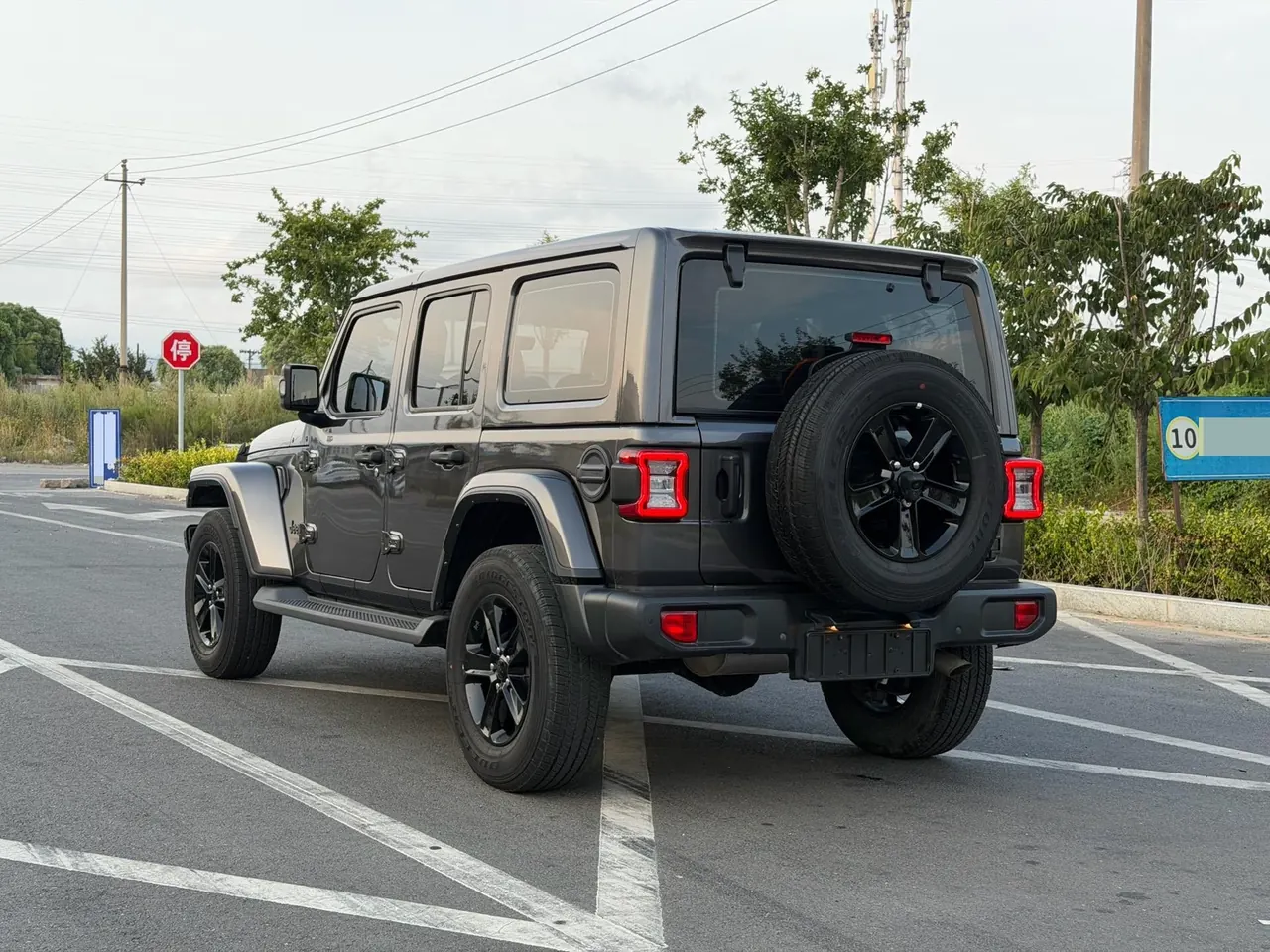 Jeep herdsman (Imported) 2022 herdsman 2.0T Highland Four-door Automatic Gear 4