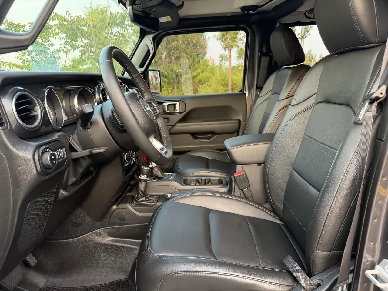 Jeep herdsman (Imported) 2022 herdsman 2.0T Highland Four-door Automatic Gear 7
