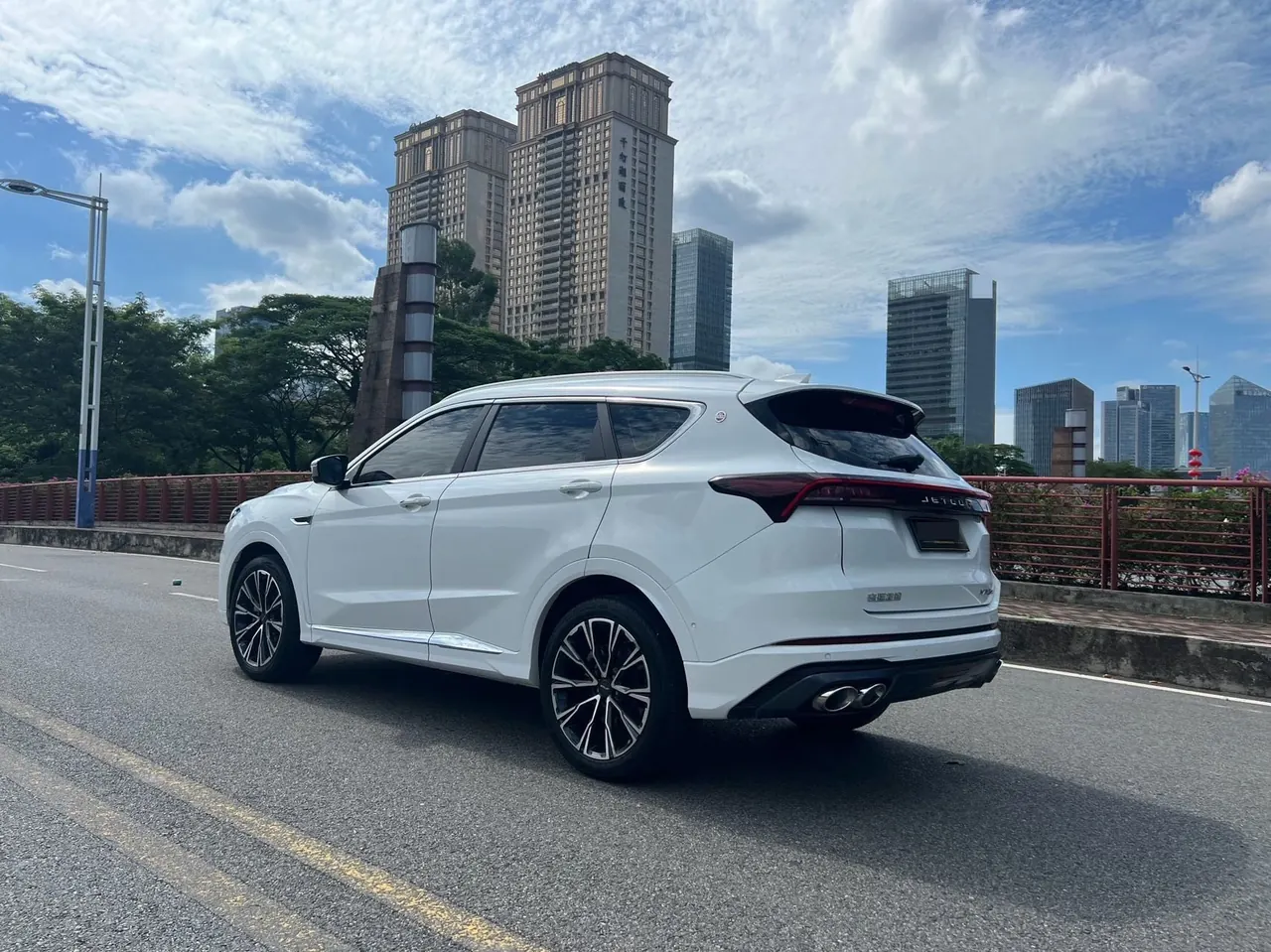 Jetour 2021 X70 PLUS 1.6T 5-seat automatic gear 7