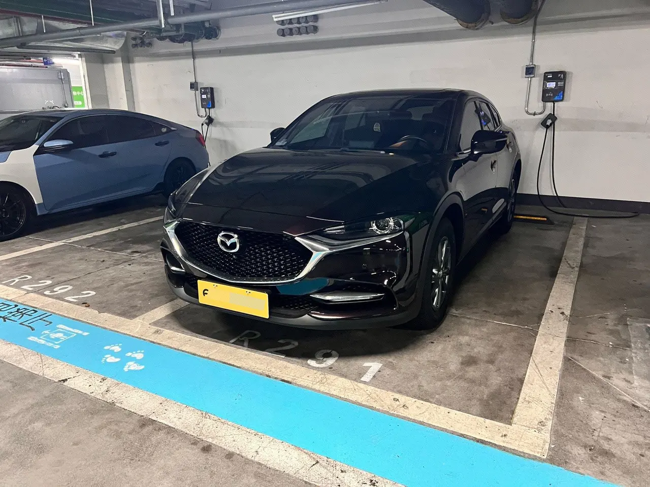Open image lightbox: Mazda 2021 CX-4 100.00g Drive Blue Sky Exploration Edition Automatic Gear