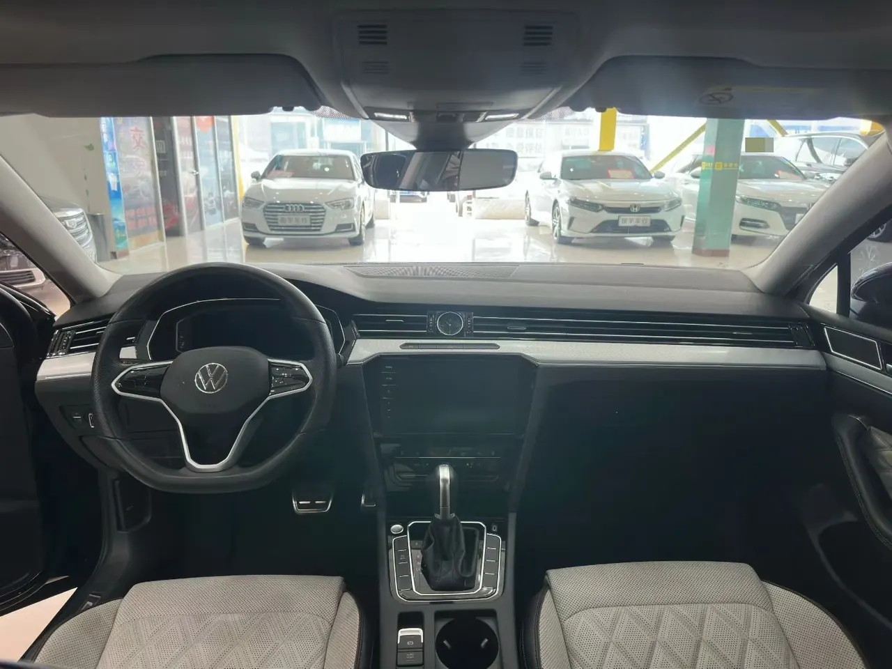 Volkswagen 2023 Magotan 2.0TSI 330TSI 2 million Commemorative Luxury Automatic Gear 8