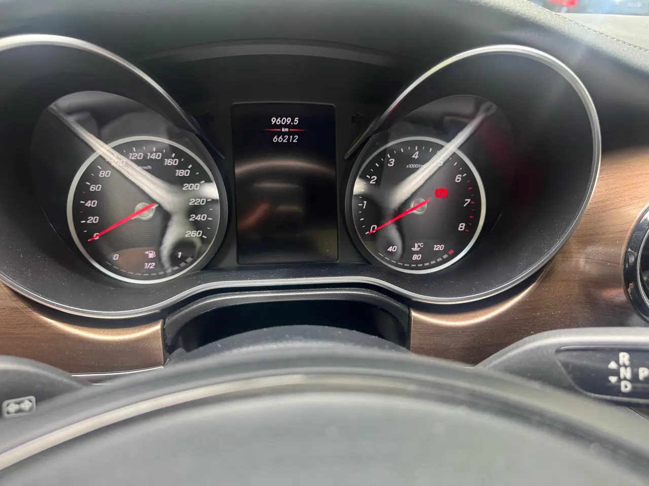 Mercedes Benz V 2021V 260 L 2.0T Deluxe Edition Automatic Gear 10
