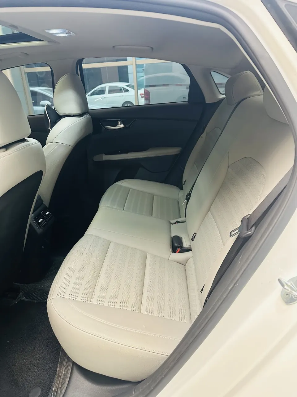 Kia 2023 K3 1.5 Stepless Deluxe Edition Automatic Gear 13