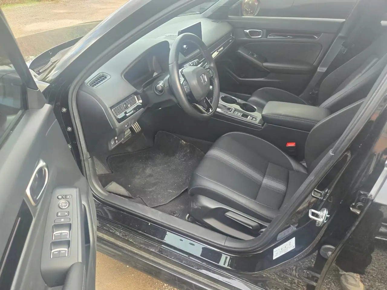 Honda 2023 Civic Hatchback 1.5T Stepless 240TURBO Extreme Automatic Gear 3