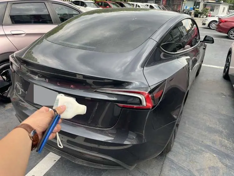 Tesla 2023 Model 3 Rejuvenation Edition Rear Wheel Drive Automatic Transmission 2