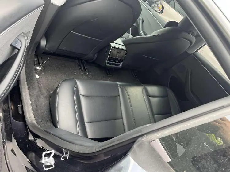 Tesla 2023 Model 3 Rejuvenation Edition Rear Wheel Drive Automatic Transmission 3