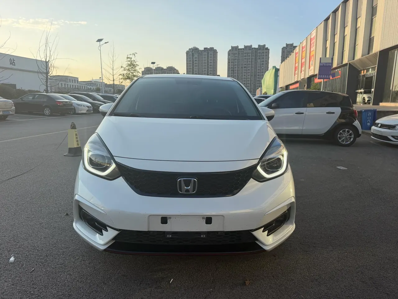Honda 2021 LIFE 1.5 Stepless SPORT Cardiac Edition Automatic Gear 2