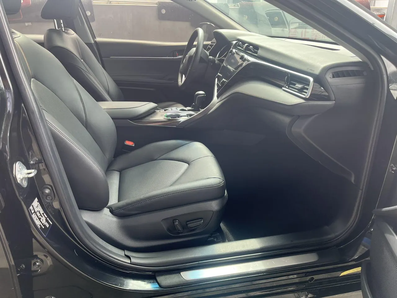 Toyota 2021 Camry 2.0G Stepless Deluxe Edition Automatic Gear 4