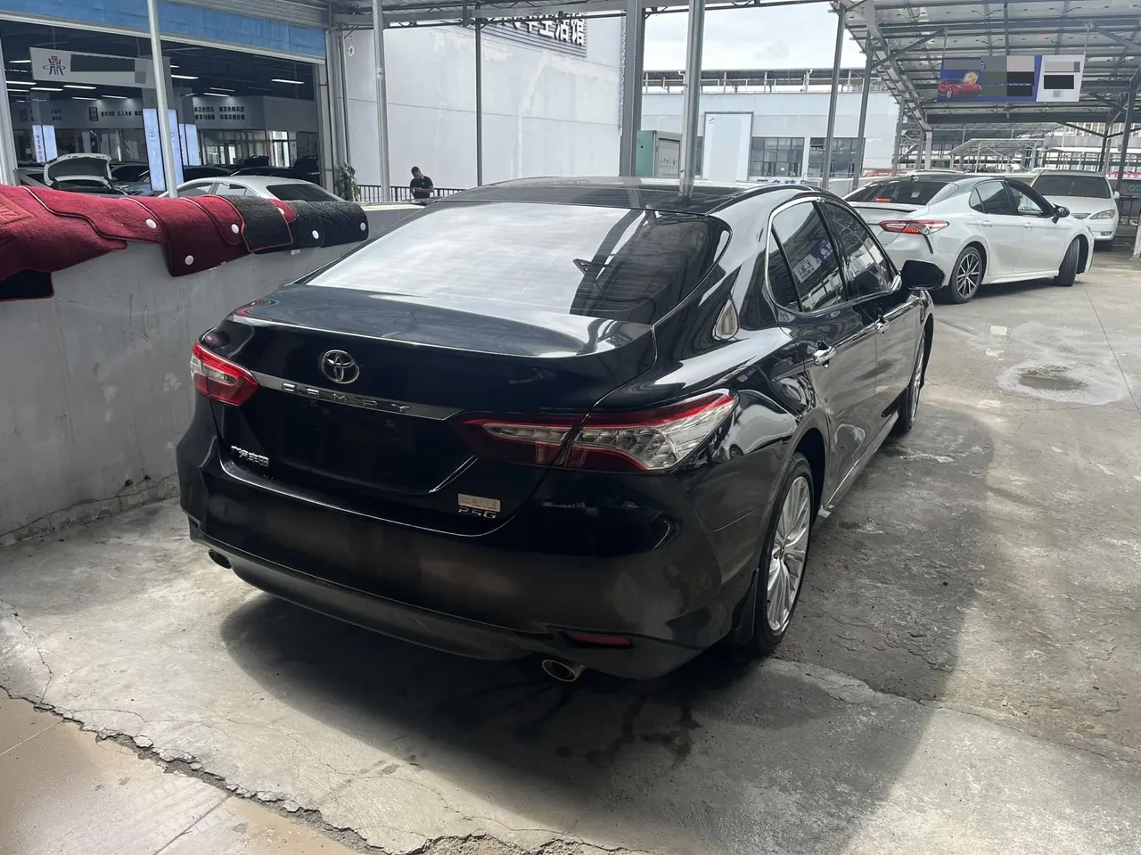 Toyota 2021 Camry 2.0G Stepless Deluxe Edition Automatic Gear 7