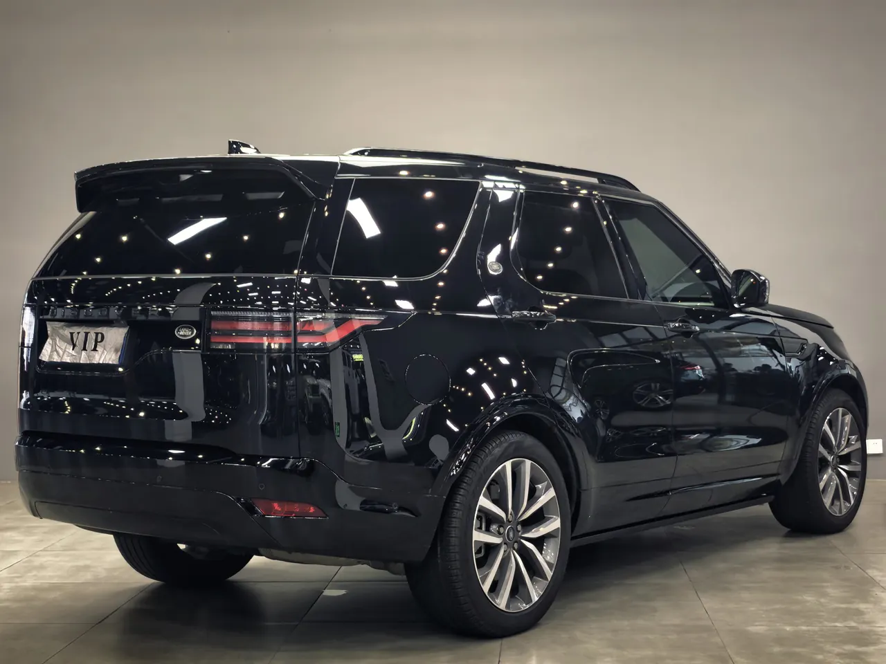 Land Rover Discovery (Imported) 2024 Discovery 5 48V 3.0T 360PS Dynamic SE Automatic Gear 4