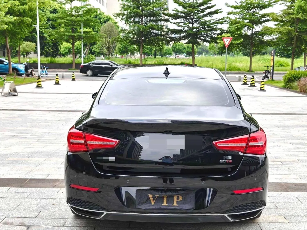 HongQi 2020 H5 1.5TD Flag Rhyme Edition Automatic Gear 4