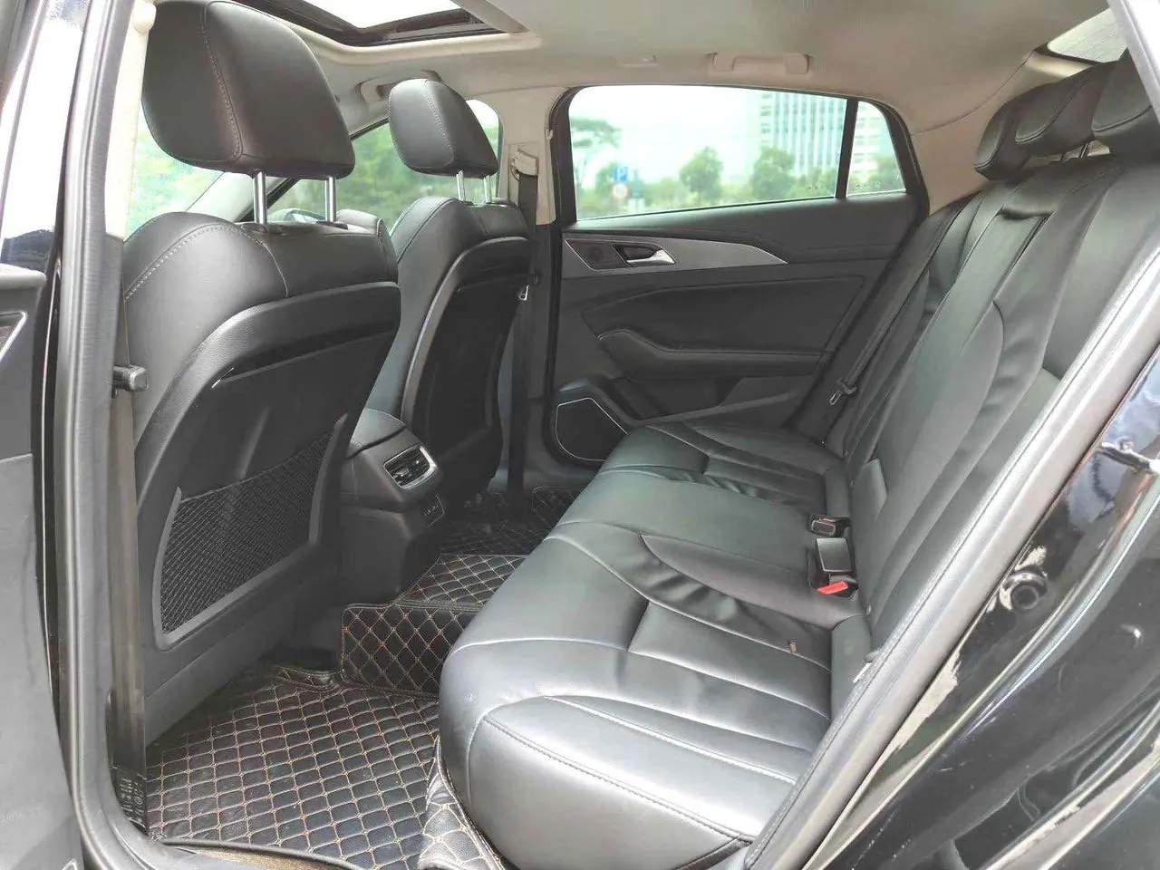 HongQi 2020 H5 1.5TD Flag Rhyme Edition Automatic Gear 9