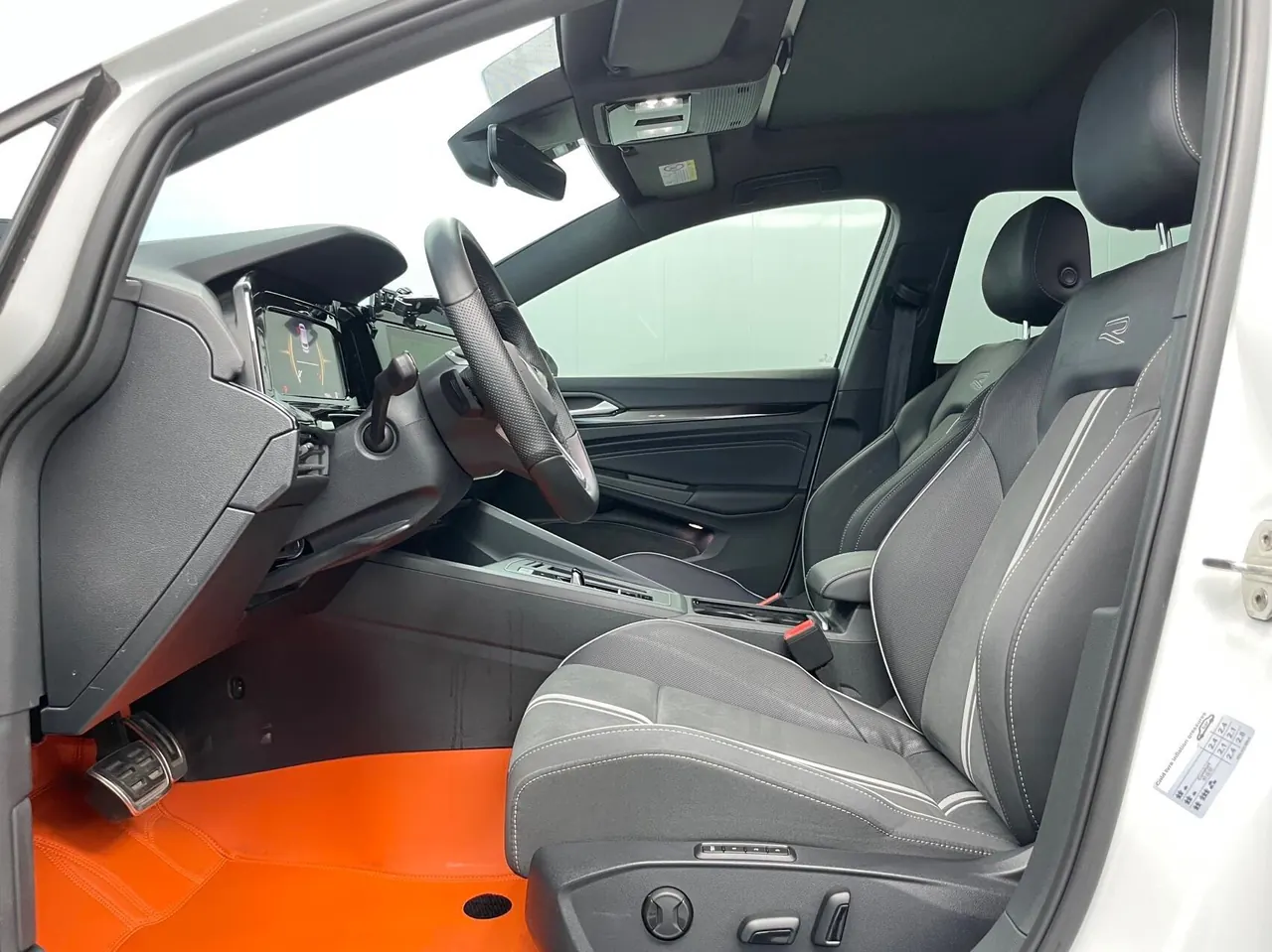 Volkswagen 2021 Golf 8 PRO 1.4TSI 280TSI Automatic 4