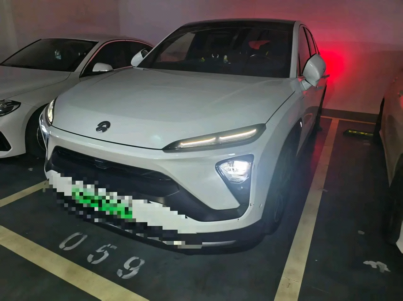 打开图片灯箱：NIO 2020 EC 6 440KM Signature Edition Automatic Gear