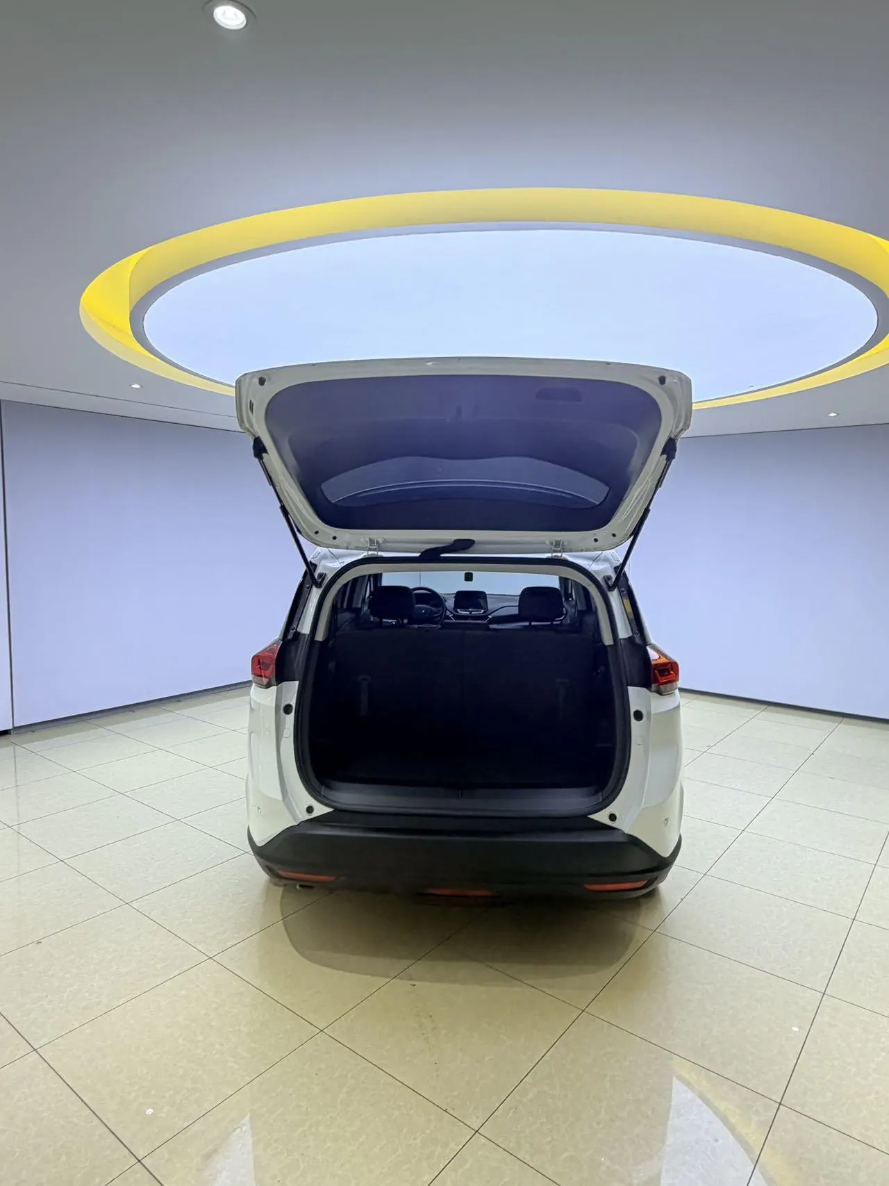 Chevrolet 2020 Volando 48V 1.3T Redline 530T Vertical Edition (52) Automatic Gear 15