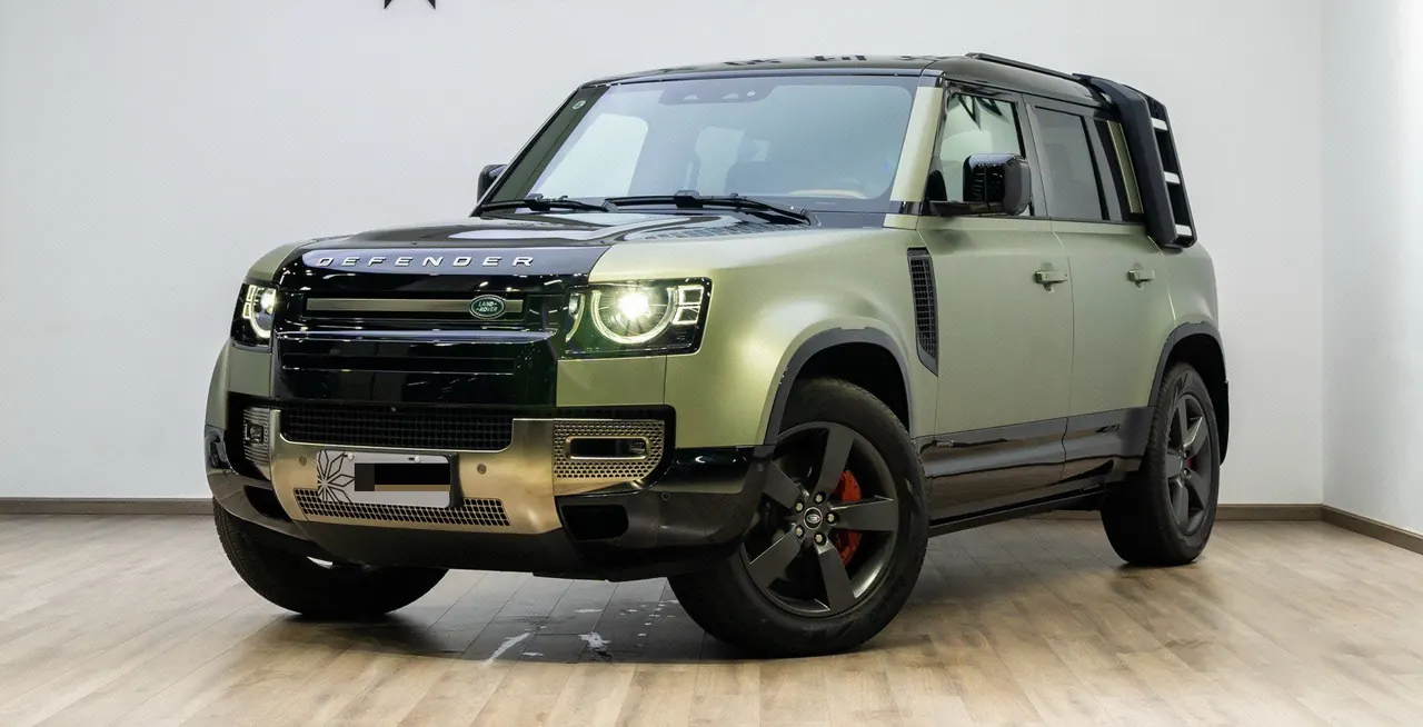 Open image lightbox: Land Rover Guard (Imported) 2020 Guard 110 3.0T X P400 Automatic Gear