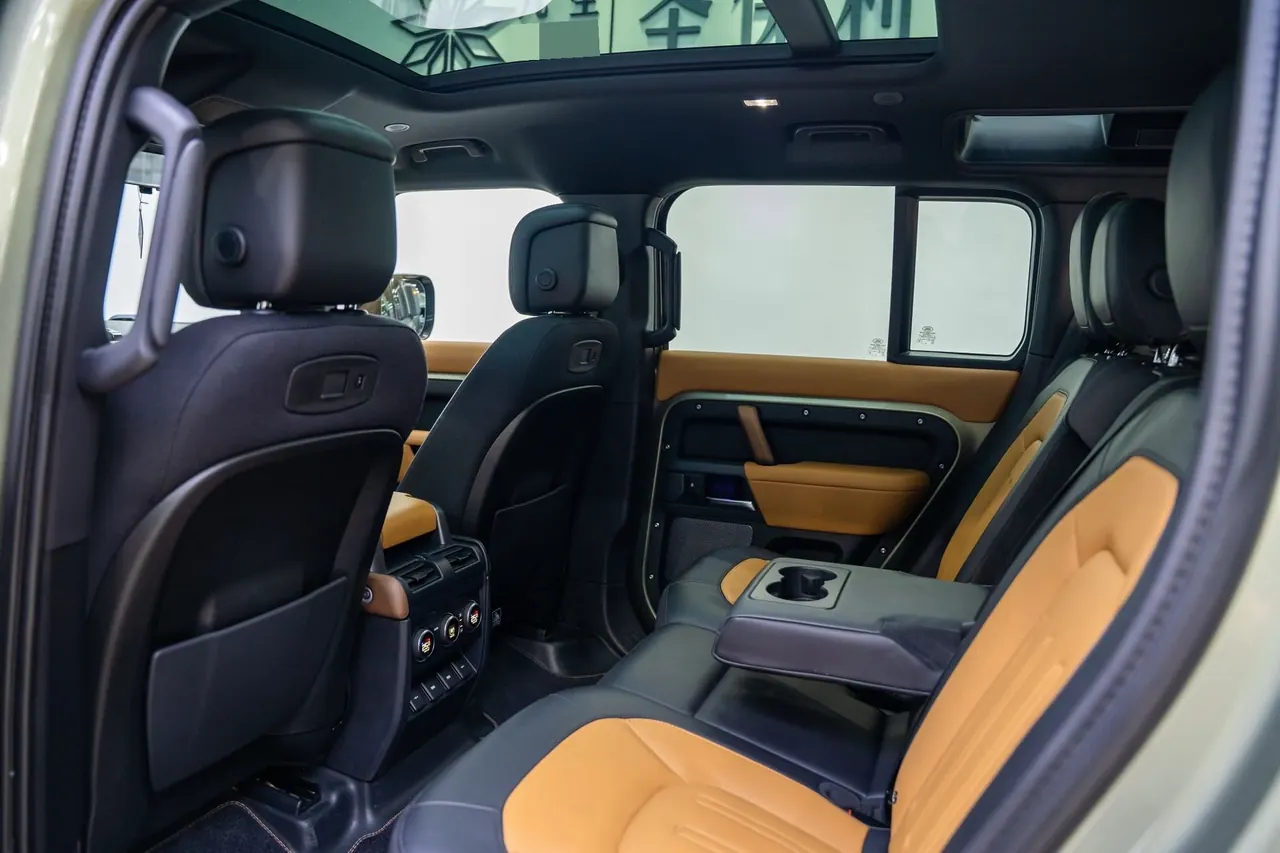Land Rover Guard (Imported) 2020 Guard 110 3.0T X P400 Automatic Gear 6