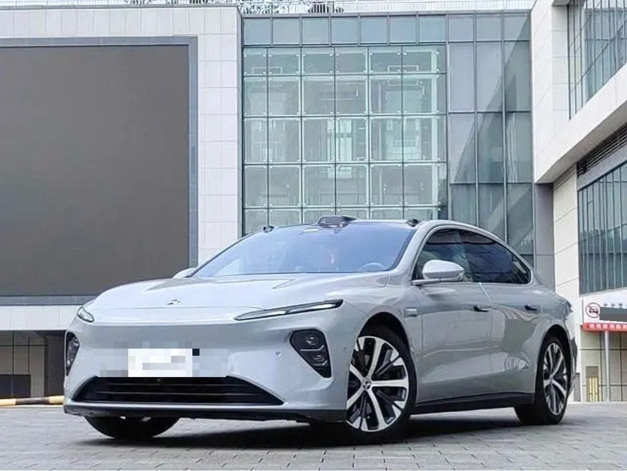 NIO 2023 ET7 75kWh automatic gear - View 1