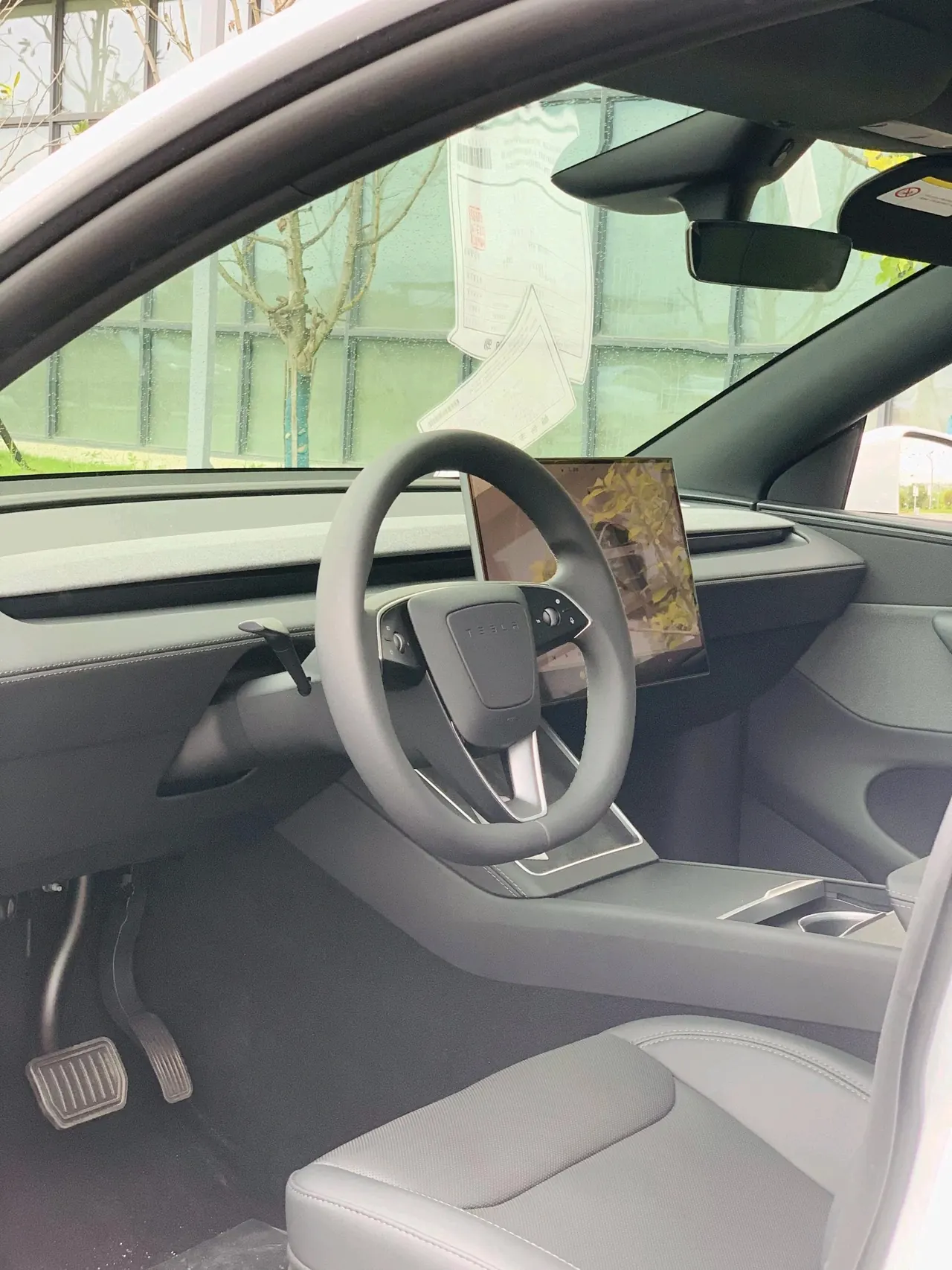 Tesla 2026 Model Y Rear-Wheel-Drive Automatic 14