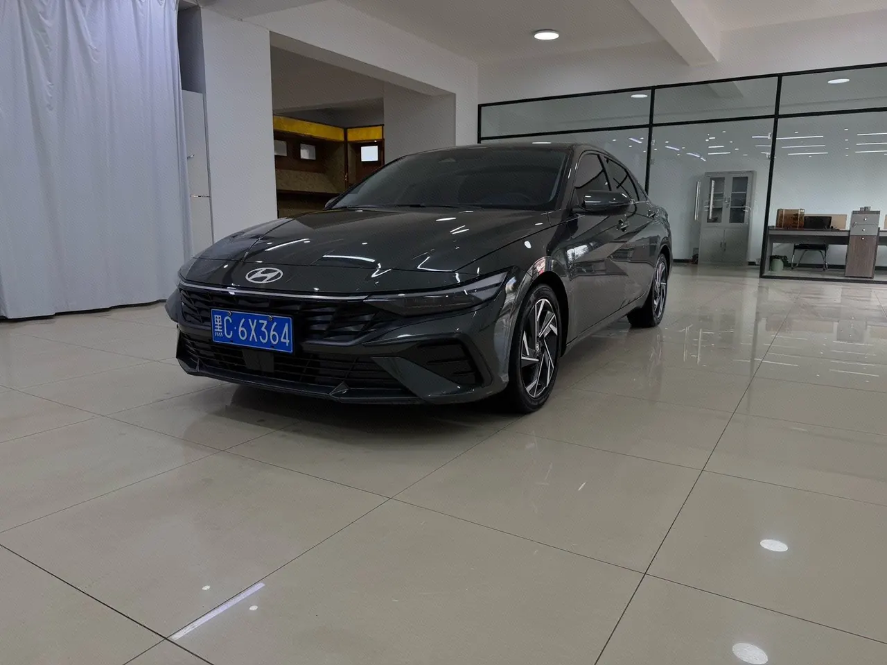 打开图片灯箱:Hyundai 2022 Elantra -3-compartment 1.5 stepless LUX premium automatic gear