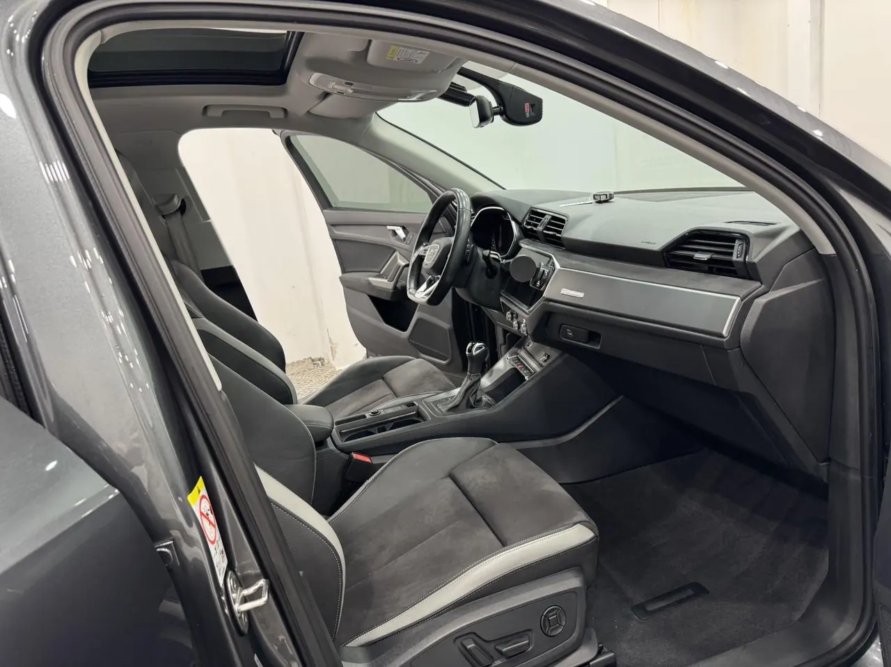 Audi 2022 Q3 1.4TFSI 35TFSI Fashion Dynamic Automatic 4