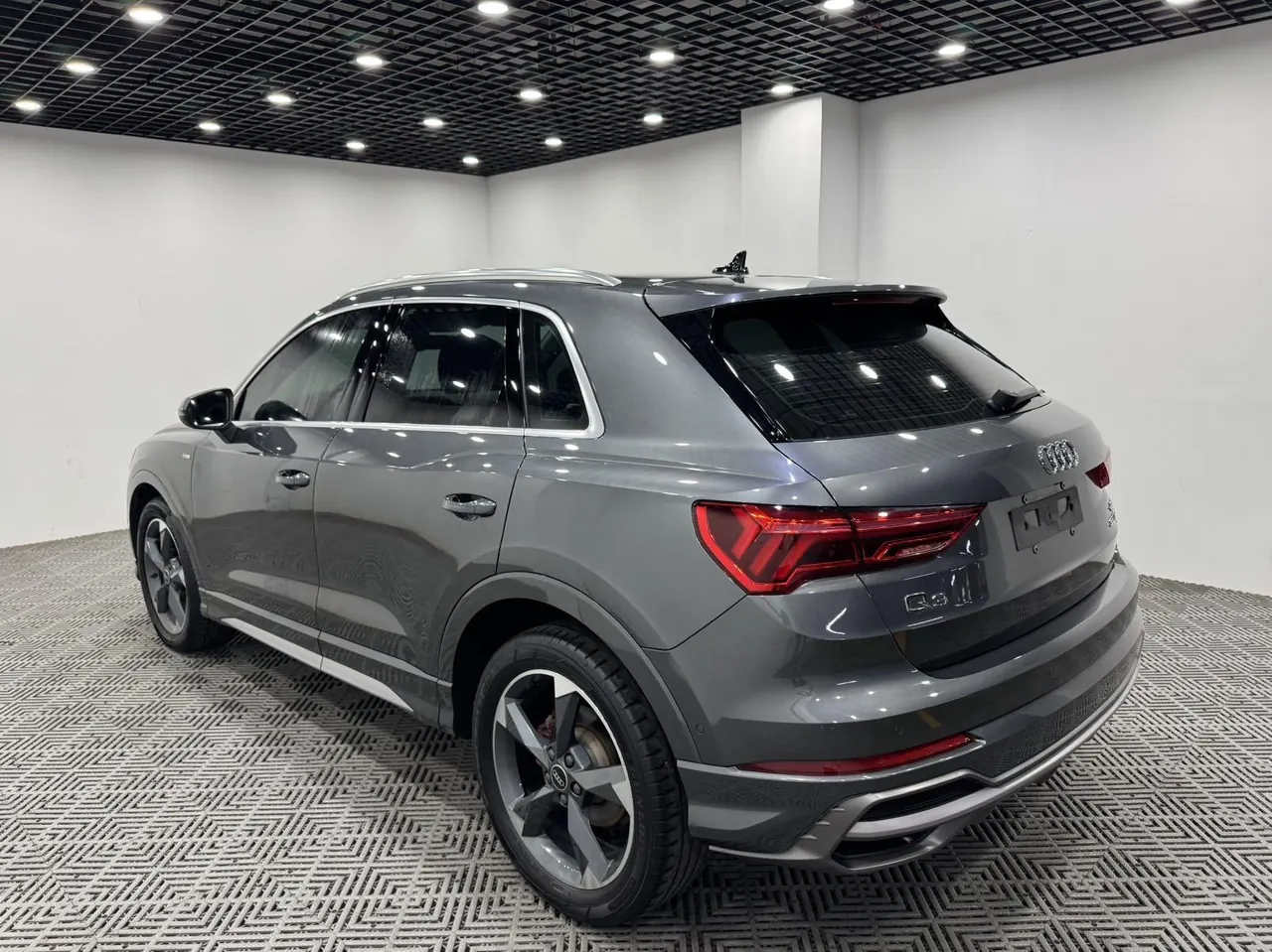 Audi 2022 Q3 1.4TFSI 35TFSI Fashion Dynamic Automatic 9