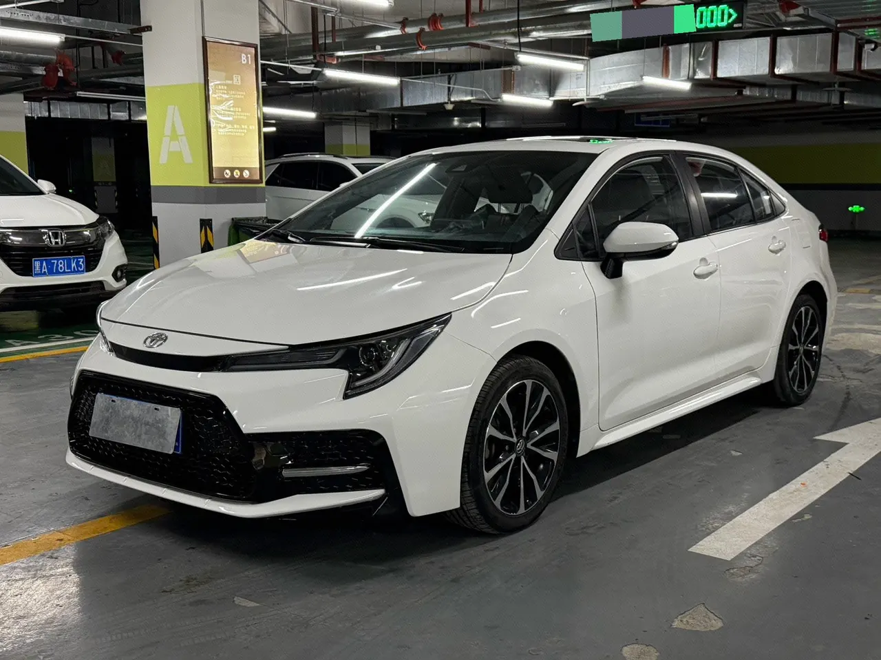 打开图片灯箱:Toyota 2022 Lei Ling 1.2T Stepless 185T Sports Edition Automatic Gear