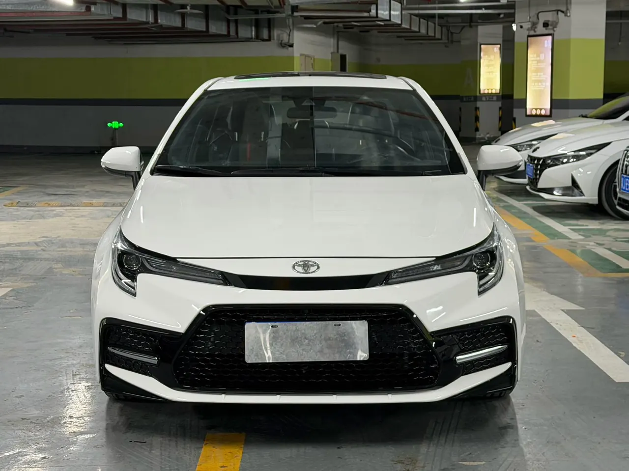 Toyota 2022 Lei Ling 1.2T Stepless 185T Sports Edition Automatic Gear 3