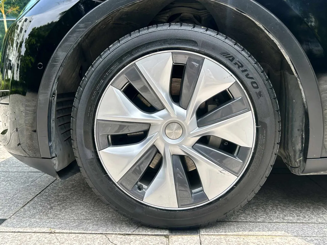 Tesla 2022 Model Y rear-wheel drive version automatic transmission 18