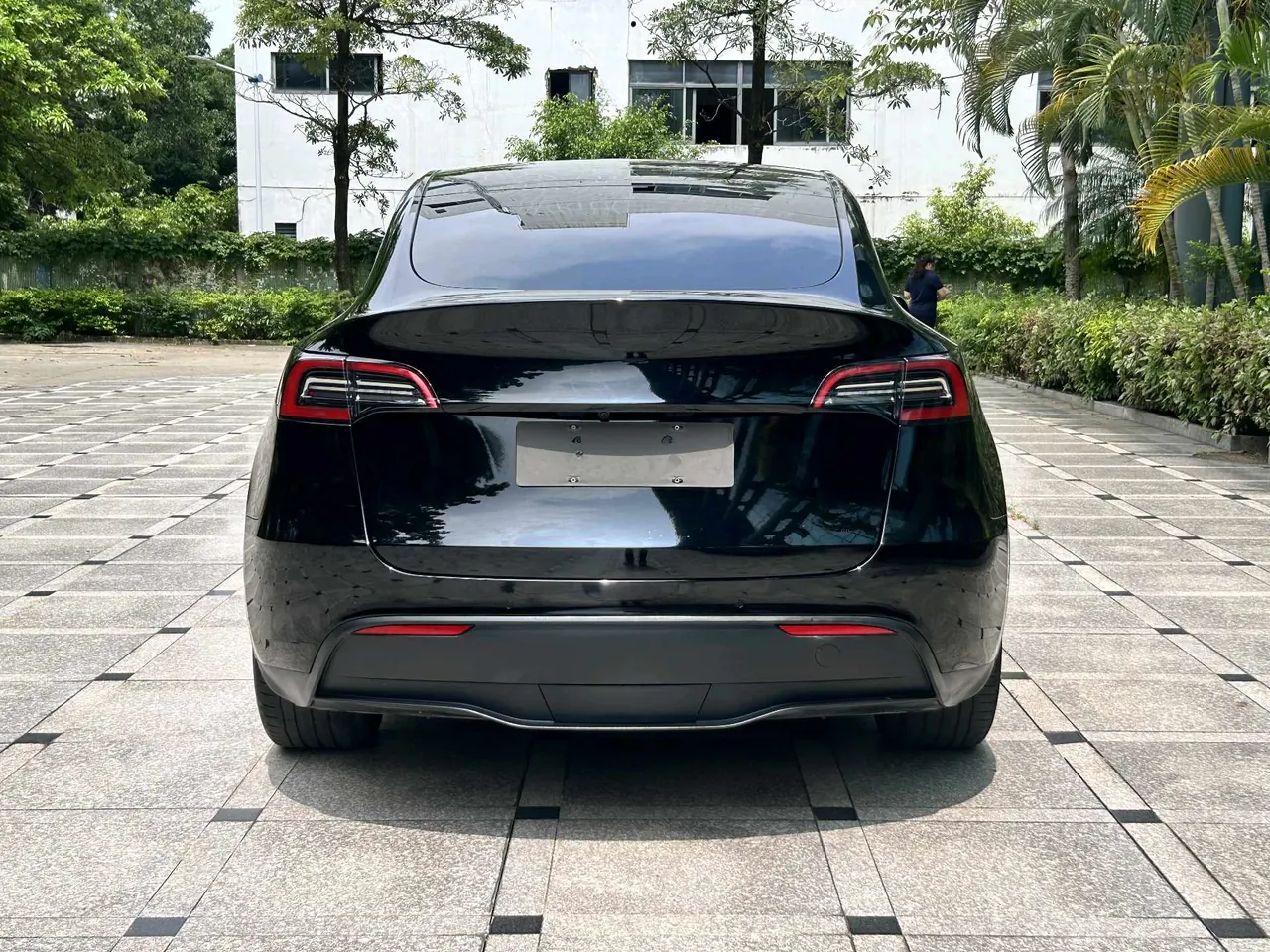 Tesla 2022 Model Y rear-wheel drive version automatic transmission 5