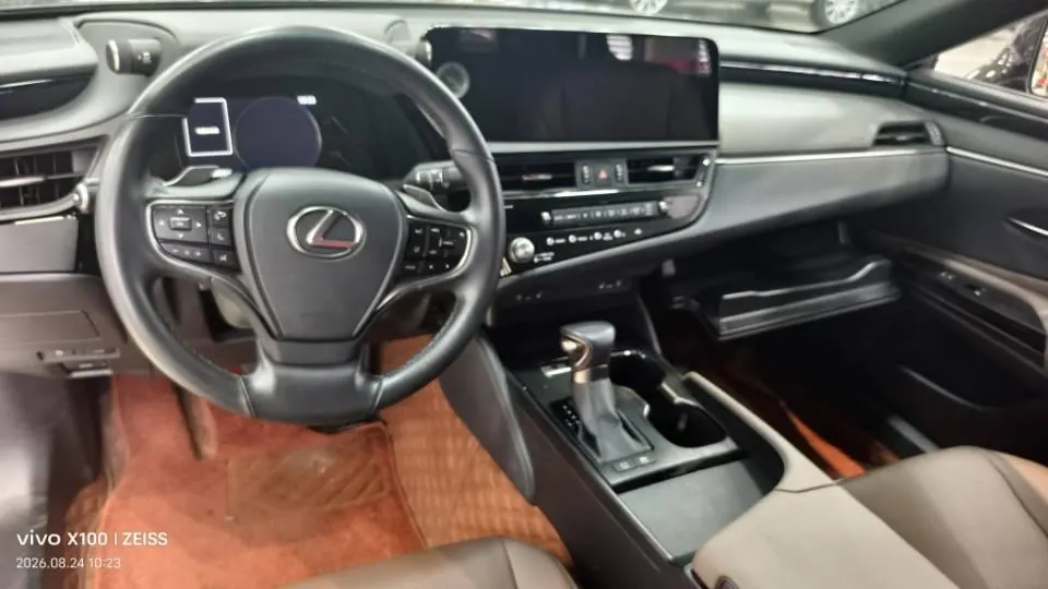 Lexus ES (Imported) 2022 ES300h 2.5 Stepless Premium Edition Automatic Gear 4