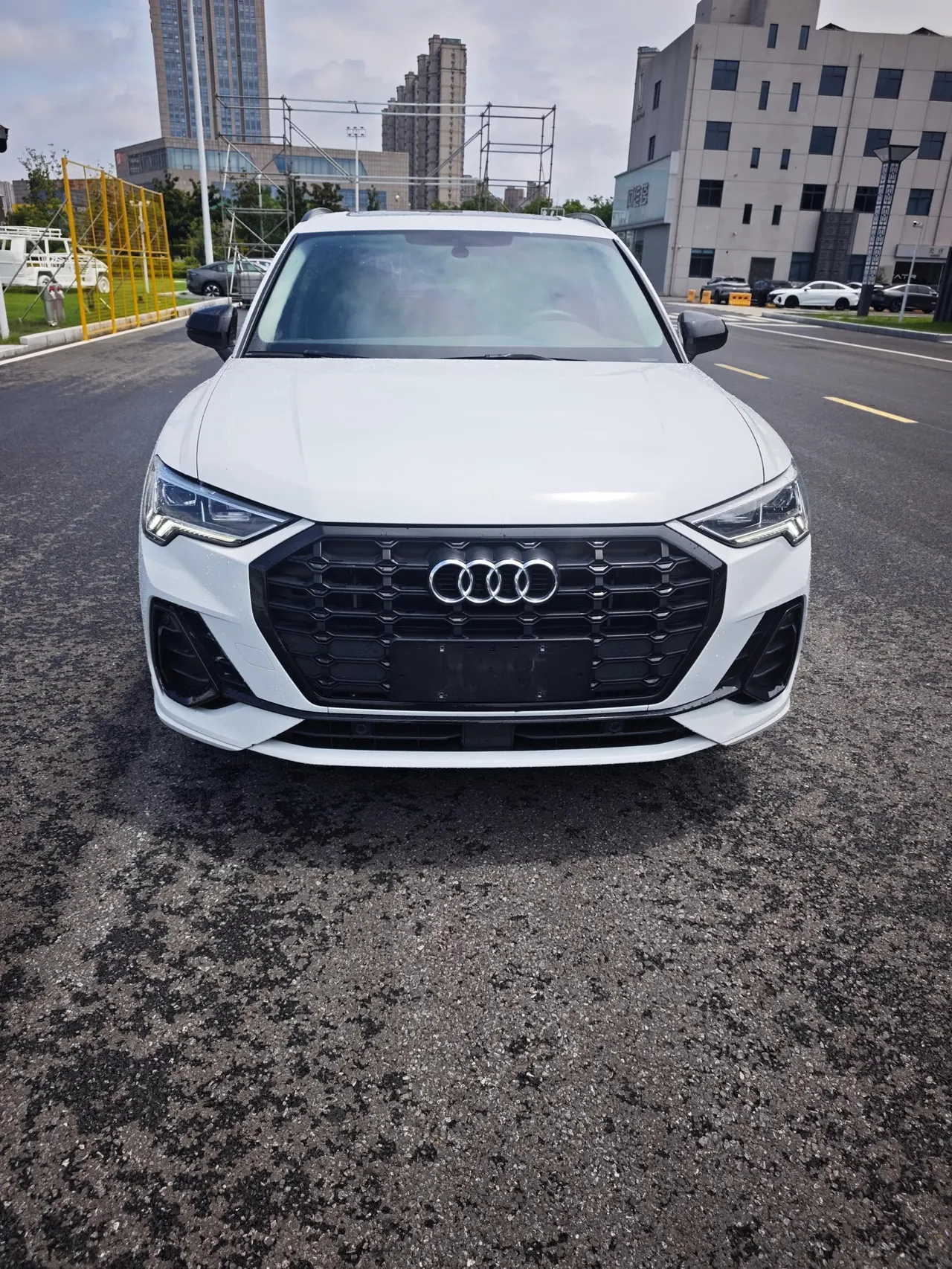 Audi 2022 Q3 1.4TFSI 35TFSI Fashion Dynamic Automatic 2