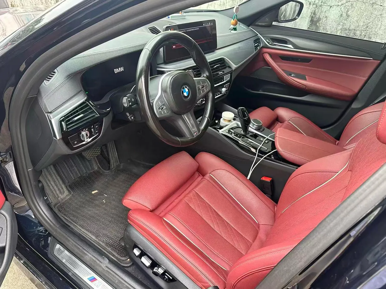 BMW 5 Series 2022 530Li 2.0T Exclusive M Sports Suit (Modified) Automatic Gear 2