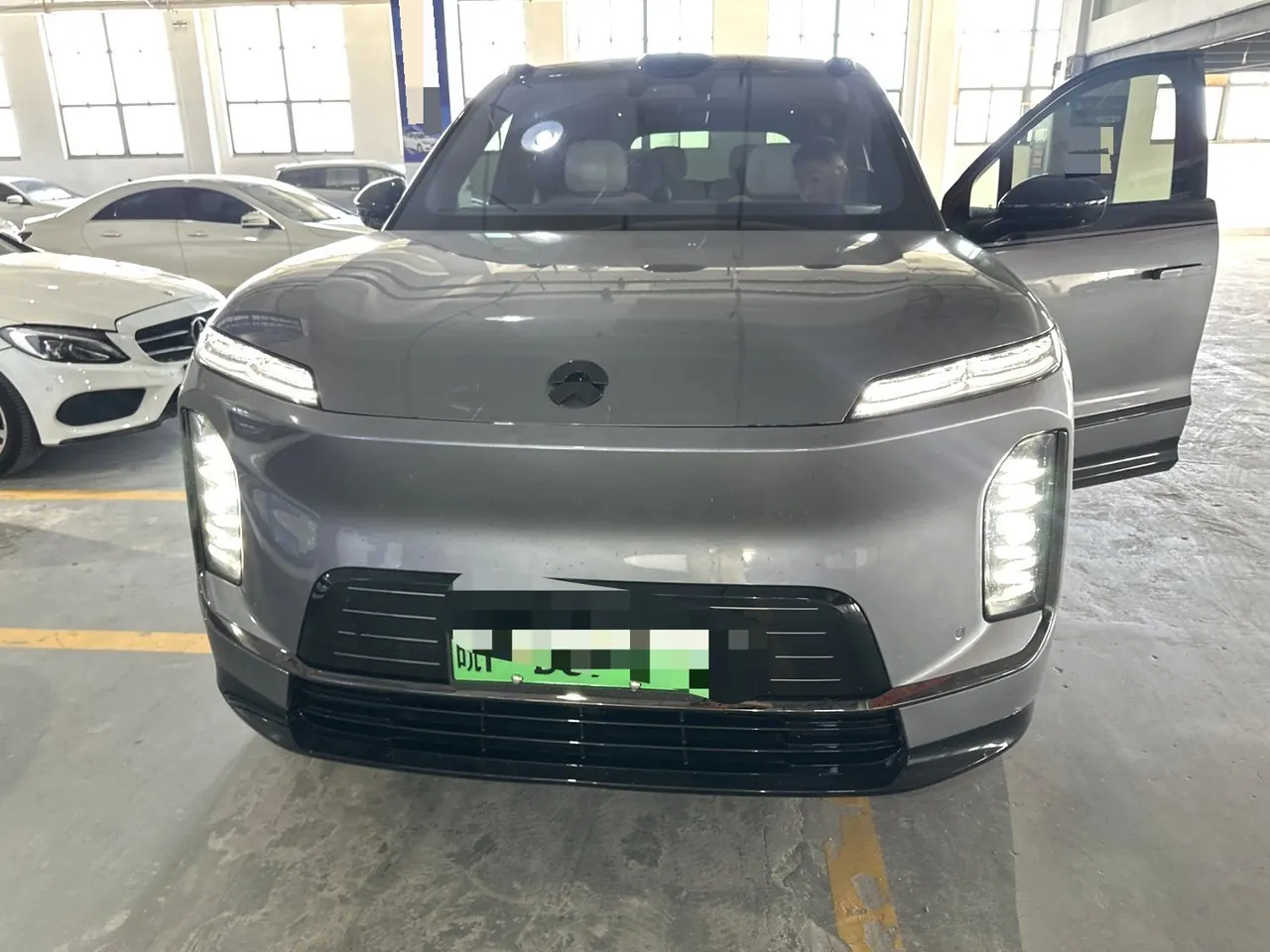 NIO 2026 ES 9 102kWh Administrative Channel Signature Edition Automatic Gear 3