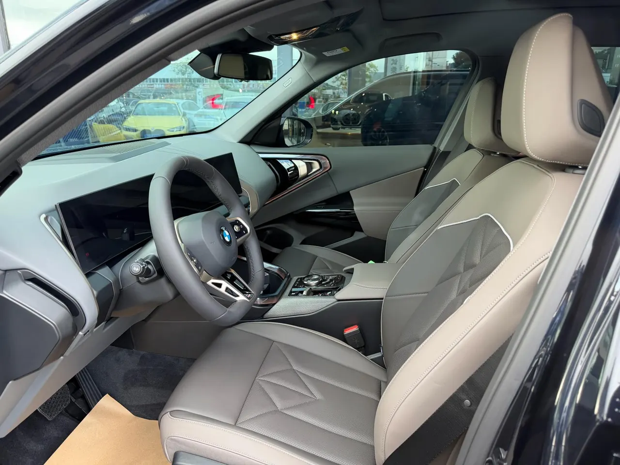 BMW 2026 X3 xDrive25L 2.0T M sports obsidian night suit automatic gear 3