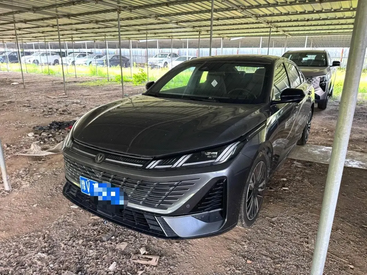 打开图片灯箱:ChangAn 2026 Yidong HEV 1.5 Blue Whale Super Qing Zhixiang Automatic Gear
