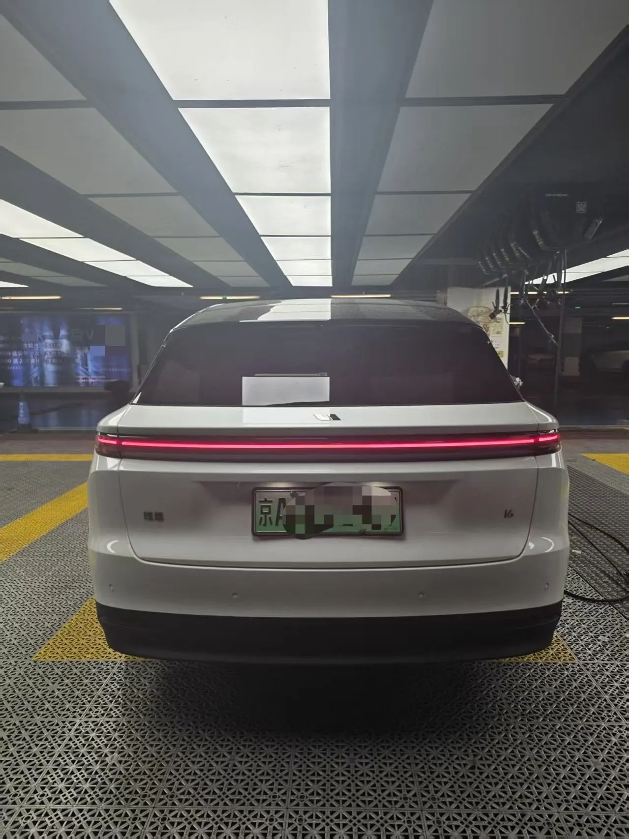 Li 2025 i6 four-wheel drive basic automatic transmission 4