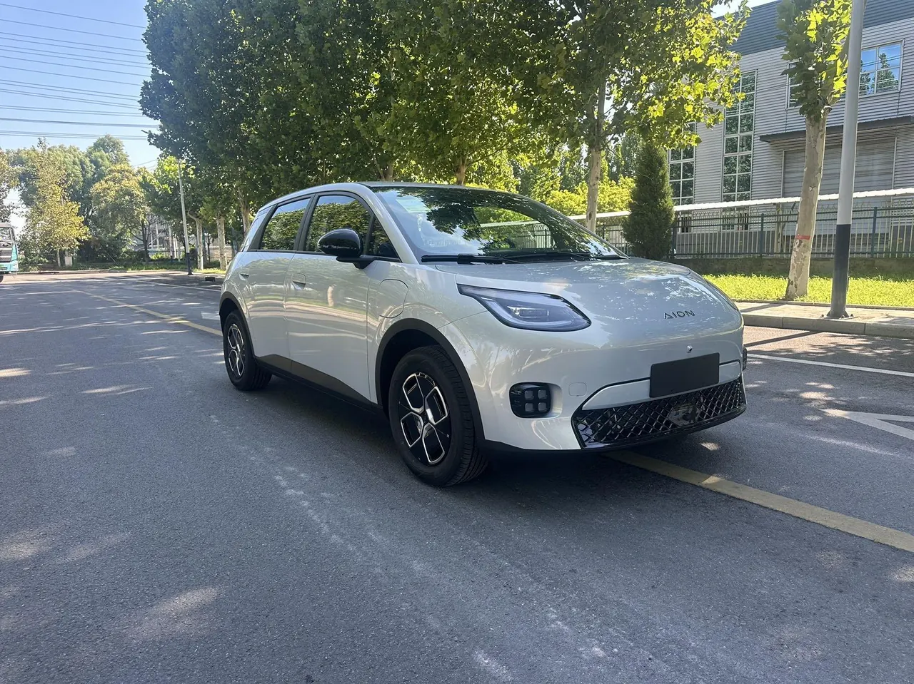 GAC Aion 2026 AION UT 320 Star Edition Automatic Gear 3