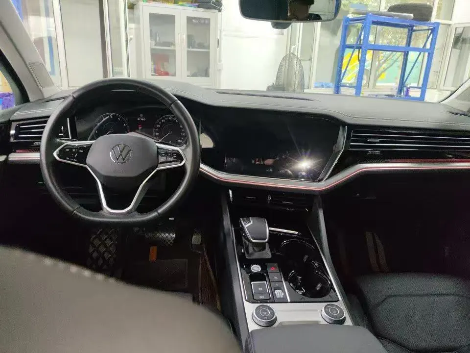Volkswagen Touareg (Imported) 2022 Touareg 3.0TSI Sharp Edition Obsidian Black Sports Suit Automatic Gear 4