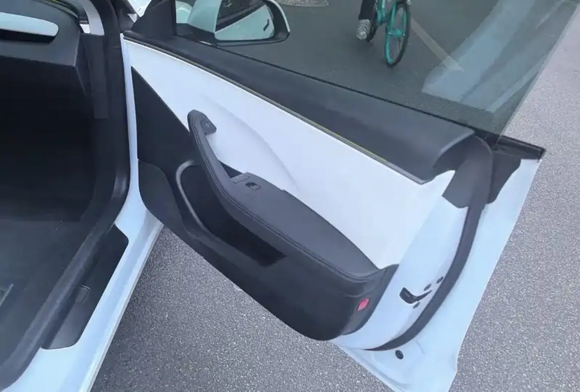 Tesla 2025 Model 3 Rear-Wheel-Drive Edition (facelift) Automatic Transmission 3