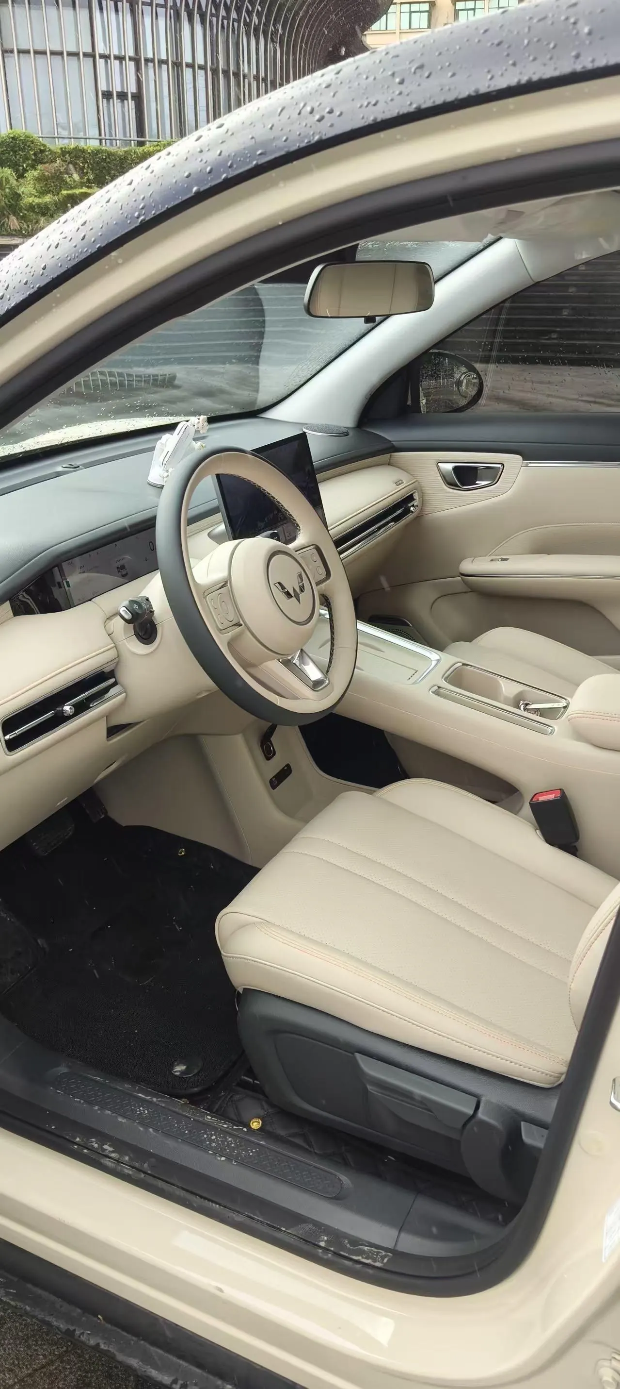 WuLing 2025 Plantronics S 325km Exclusive Automatic Transmission 5